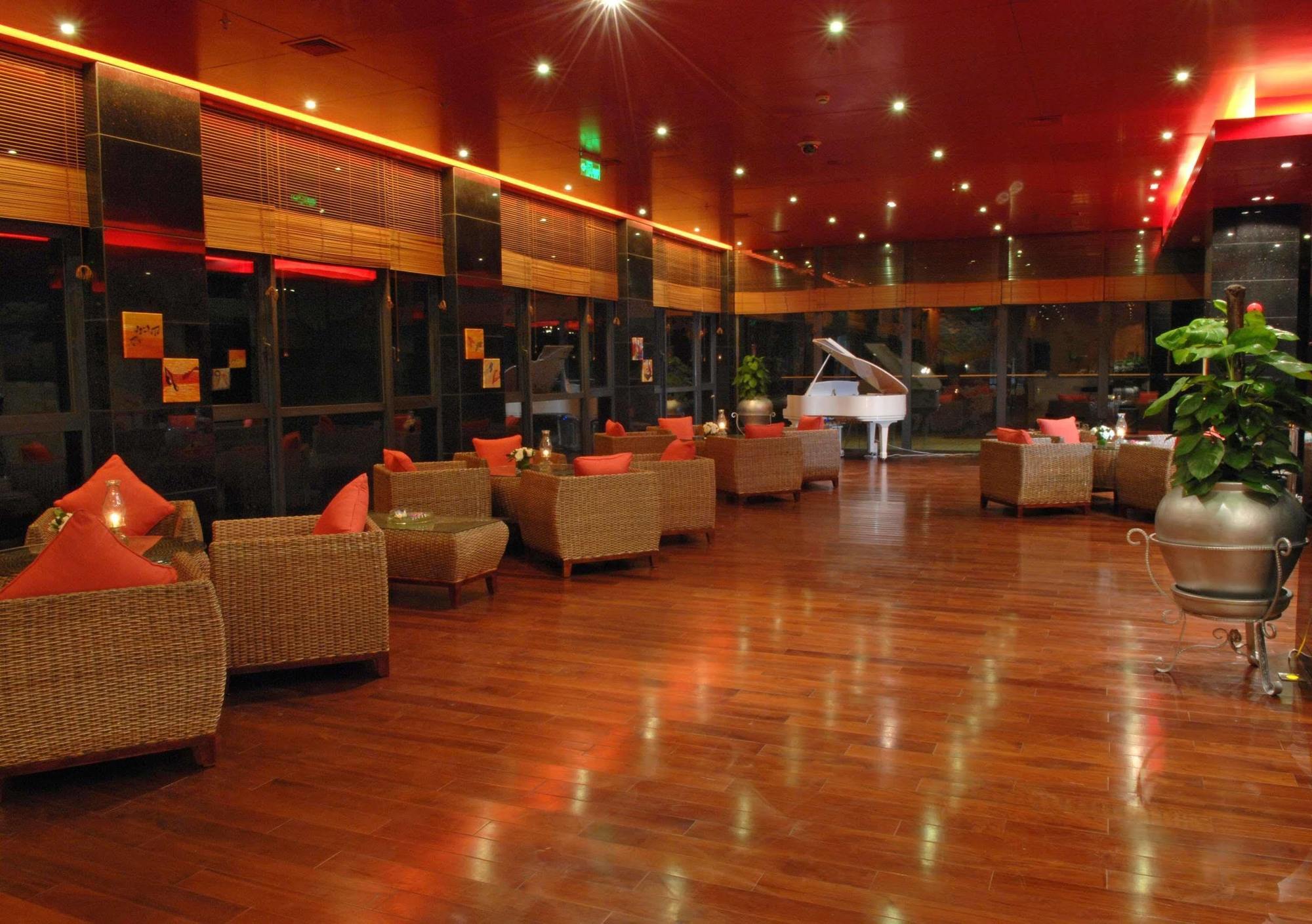 Gloria Plaza Hotel Kangqiao Shanghai Restaurang bild